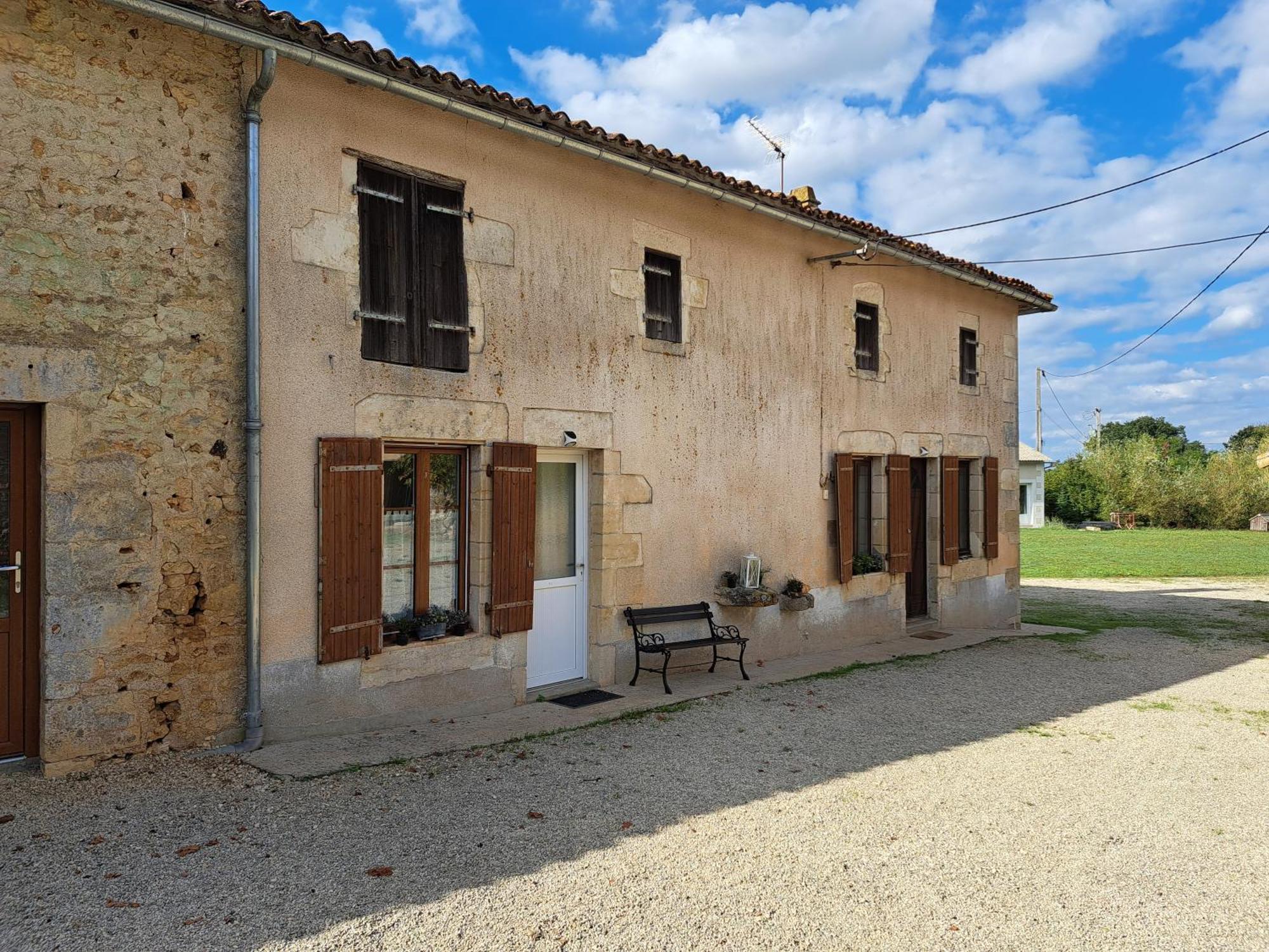 Domaine De La Briouse Bed and Breakfast Sanxay Eksteriør billede